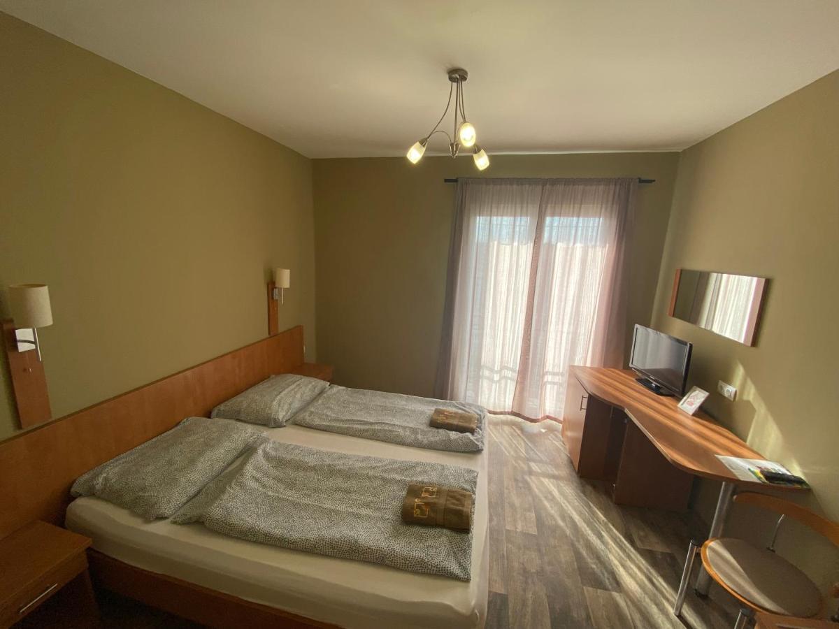 Kalcit Tourist Motel Belapatfalva Dış mekan fotoğraf
