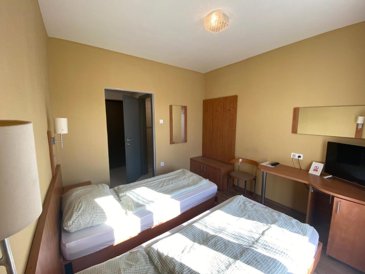 Kalcit Tourist Motel Belapatfalva Dış mekan fotoğraf